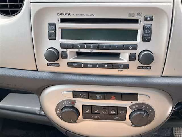 DAIHATSU MOVE LATTE