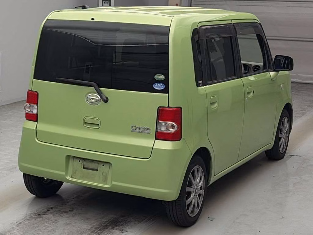DAIHATSU MOVE CONTE