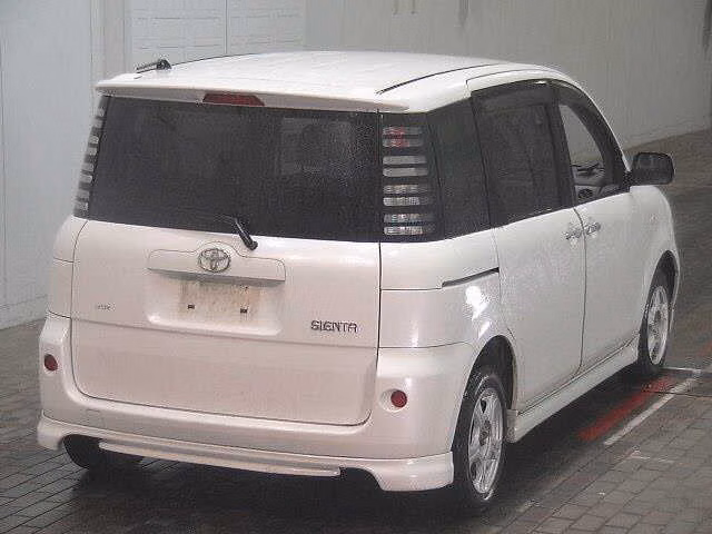 TOYOTA SIENTA