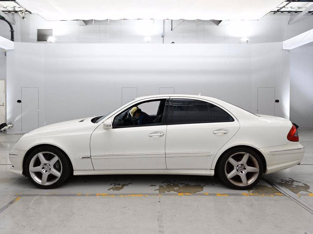 MERCEDES-BENZ E-CLASS