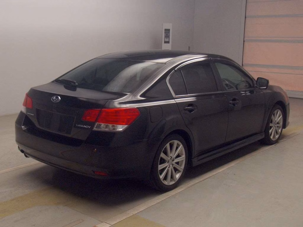 SUBARU LEGACY B4