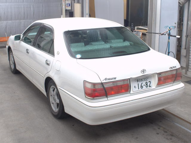 TOYOTA CROWN