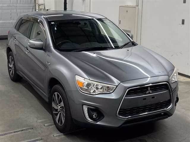 MITSUBISHI RVR