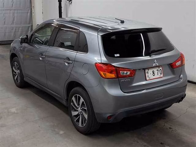 MITSUBISHI RVR