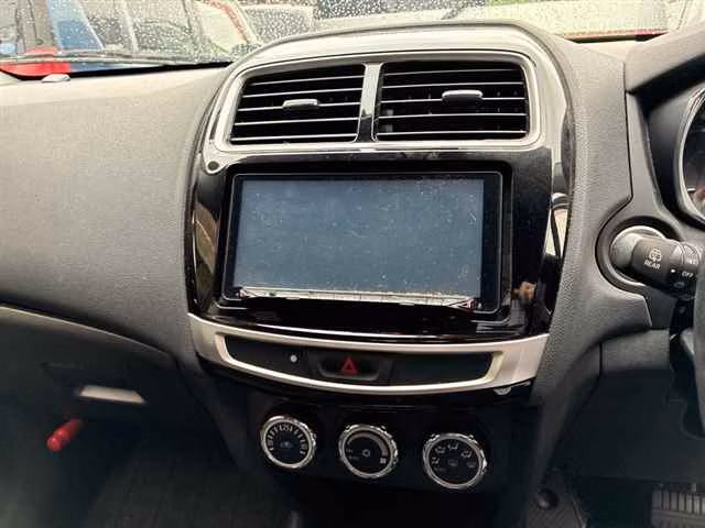 MITSUBISHI RVR