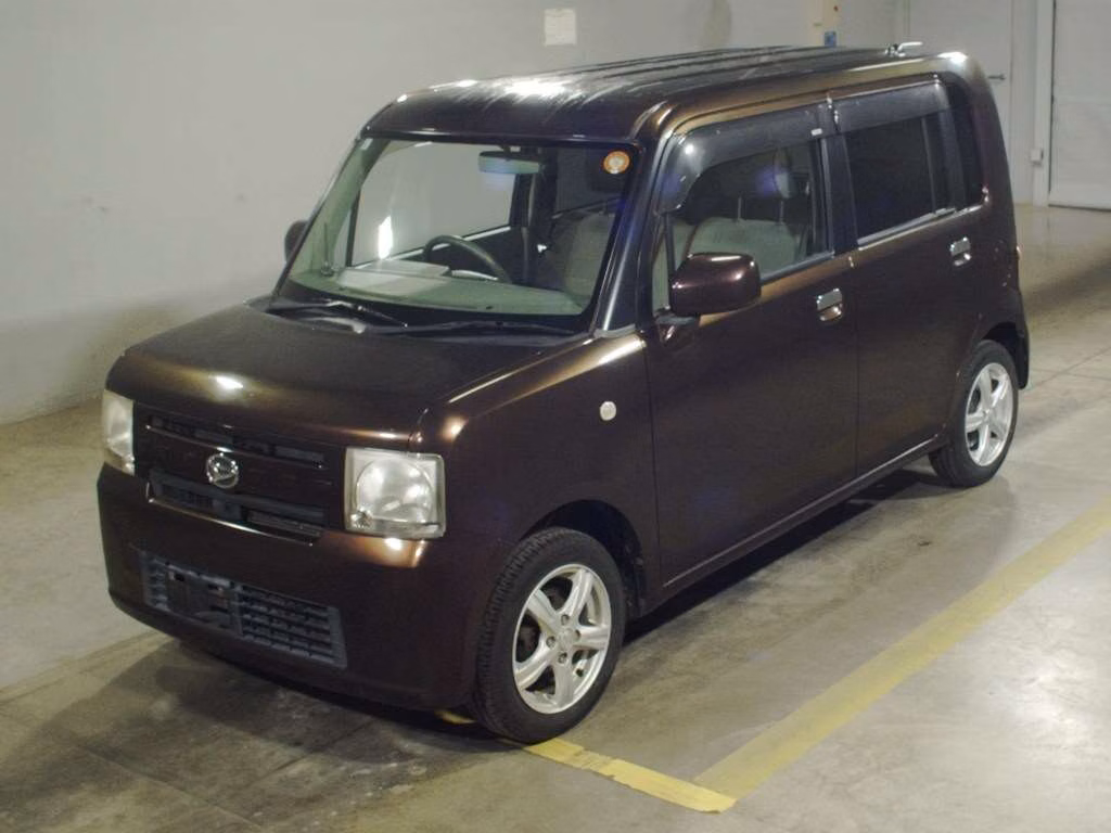 DAIHATSU MOVE CONTE
