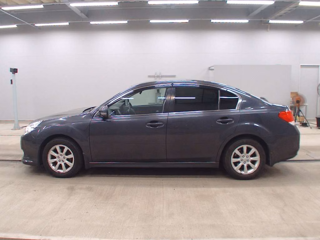 SUBARU LEGACY B4