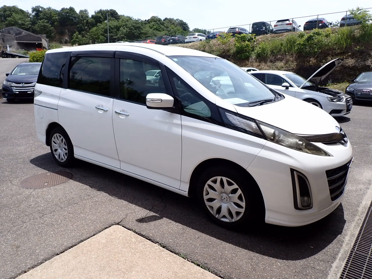 MAZDA BIANTE