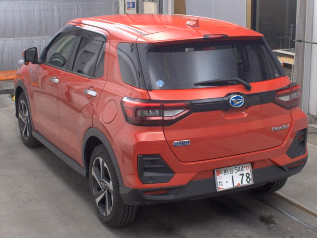 DAIHATSU ROCKY