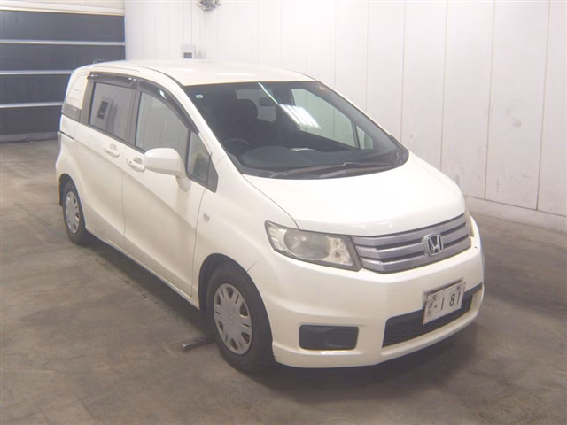 HONDA FREED SPIKE