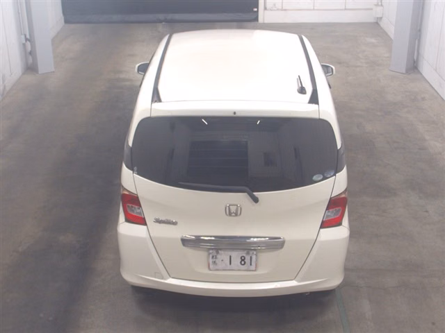 HONDA FREED SPIKE