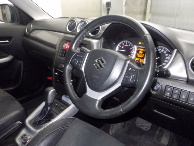 SUZUKI ESCUDO