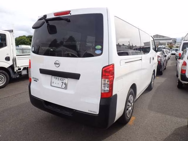 NISSAN NV350 CARAVAN