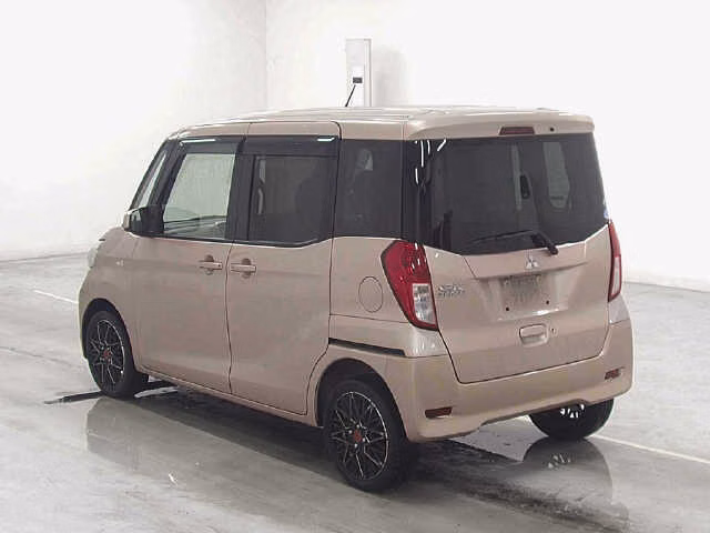 MITSUBISHI EK SPACE
