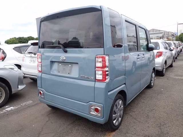 DAIHATSU WAKE