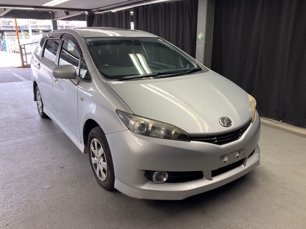 TOYOTA WISH