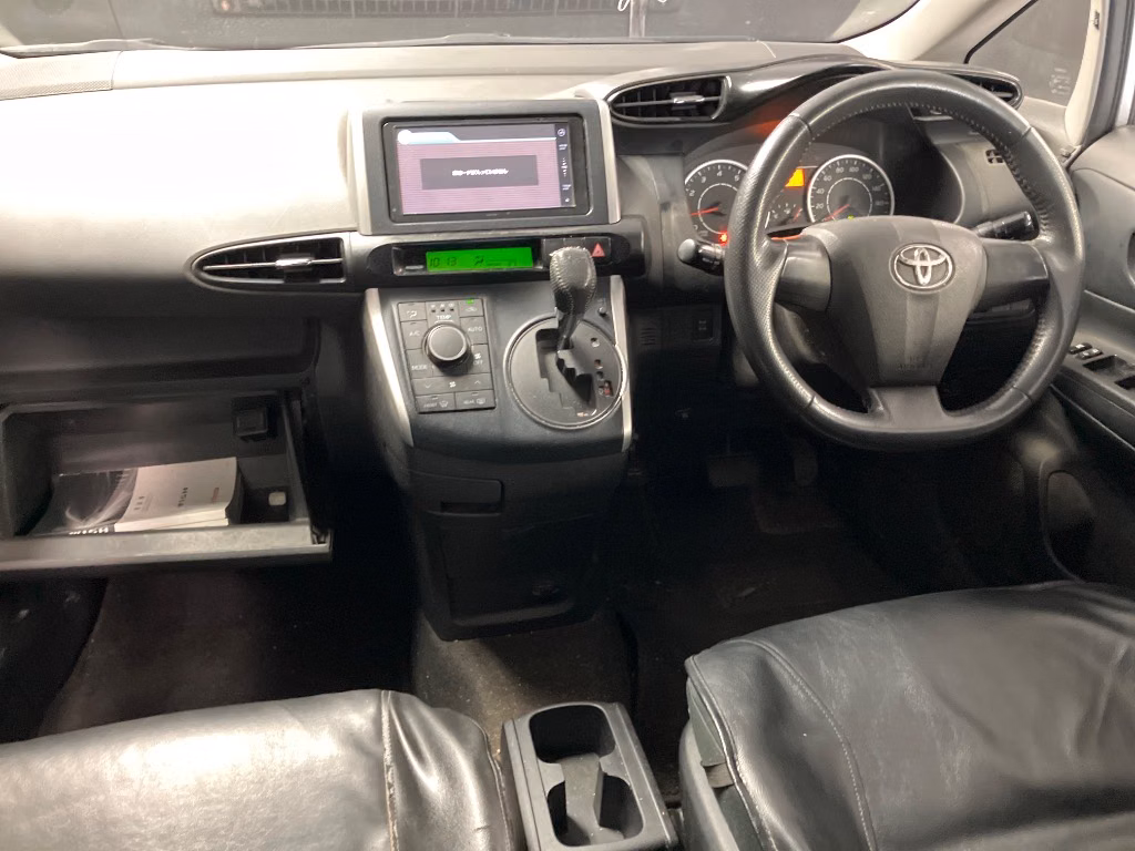 TOYOTA WISH