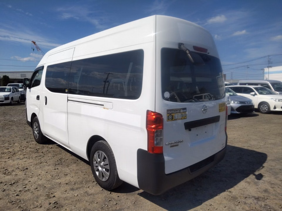 NISSAN NV350 CARAVAN