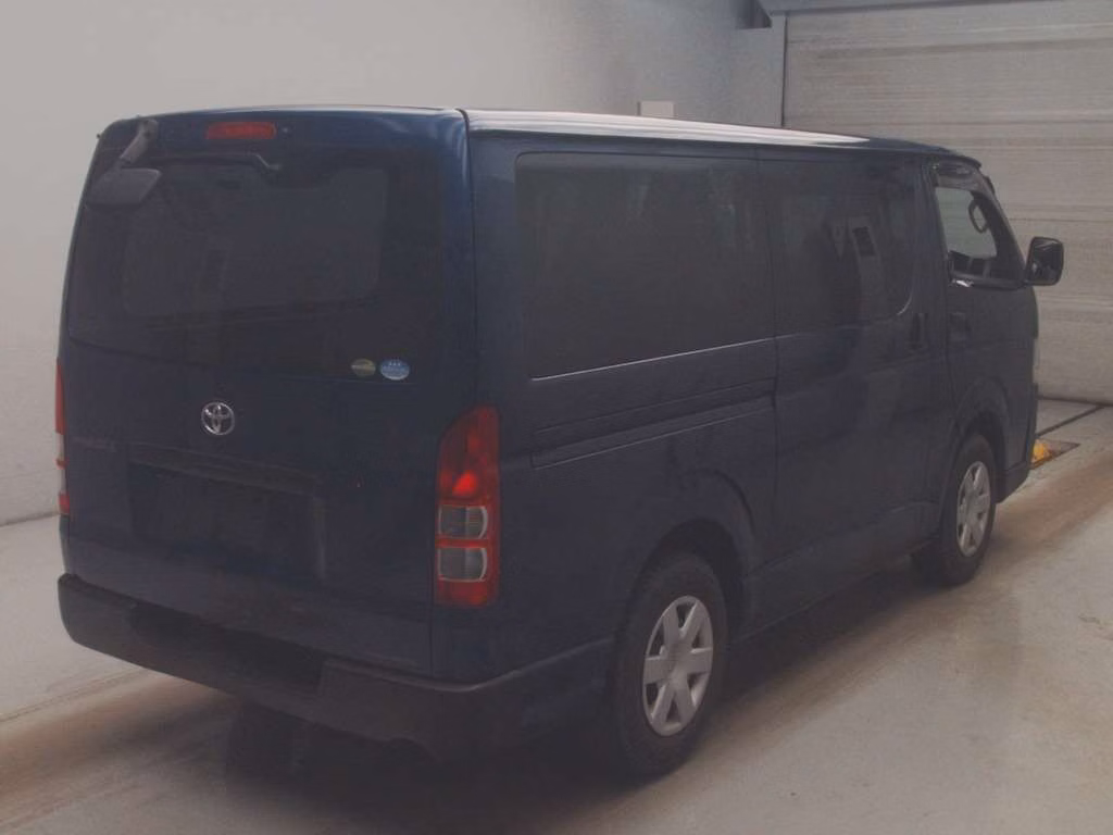 TOYOTA REGIUS ACE
