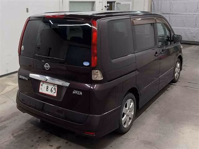 NISSAN SERENA