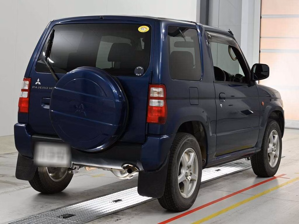 MITSUBISHI PAJERO MINI