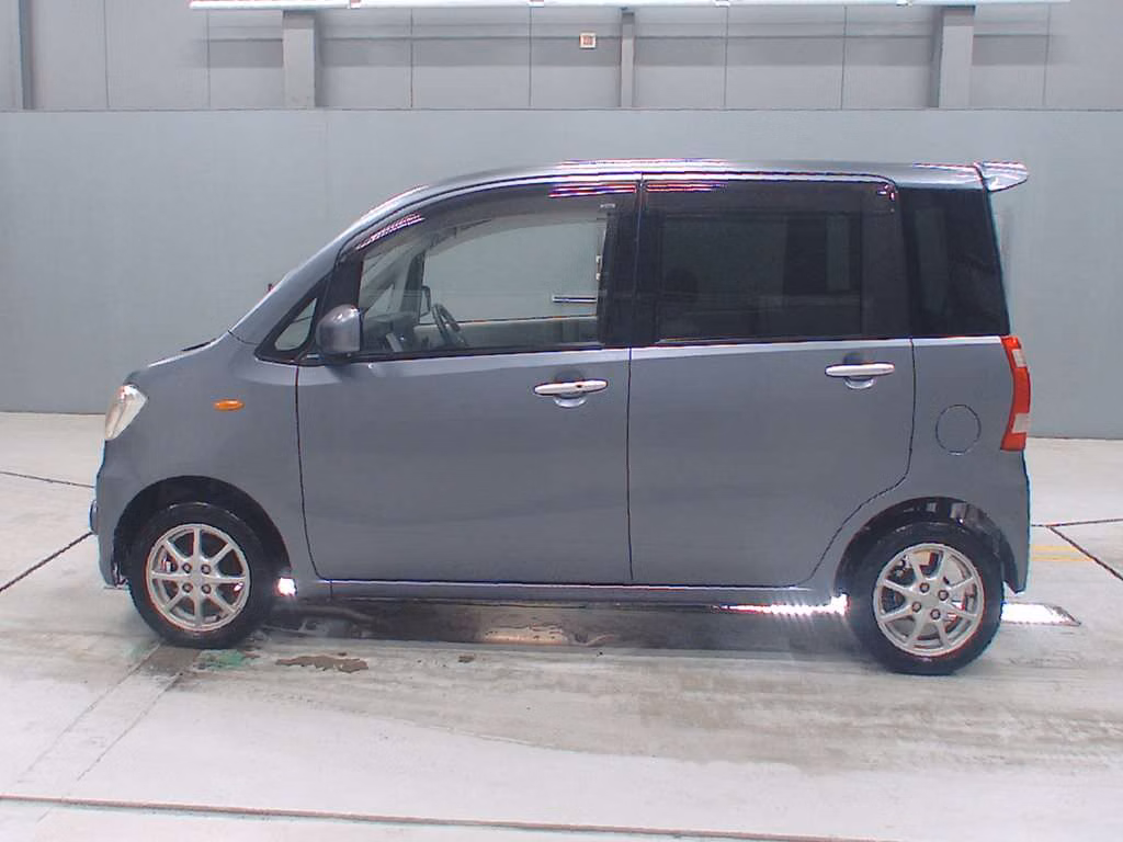 DAIHATSU TANTO EXE