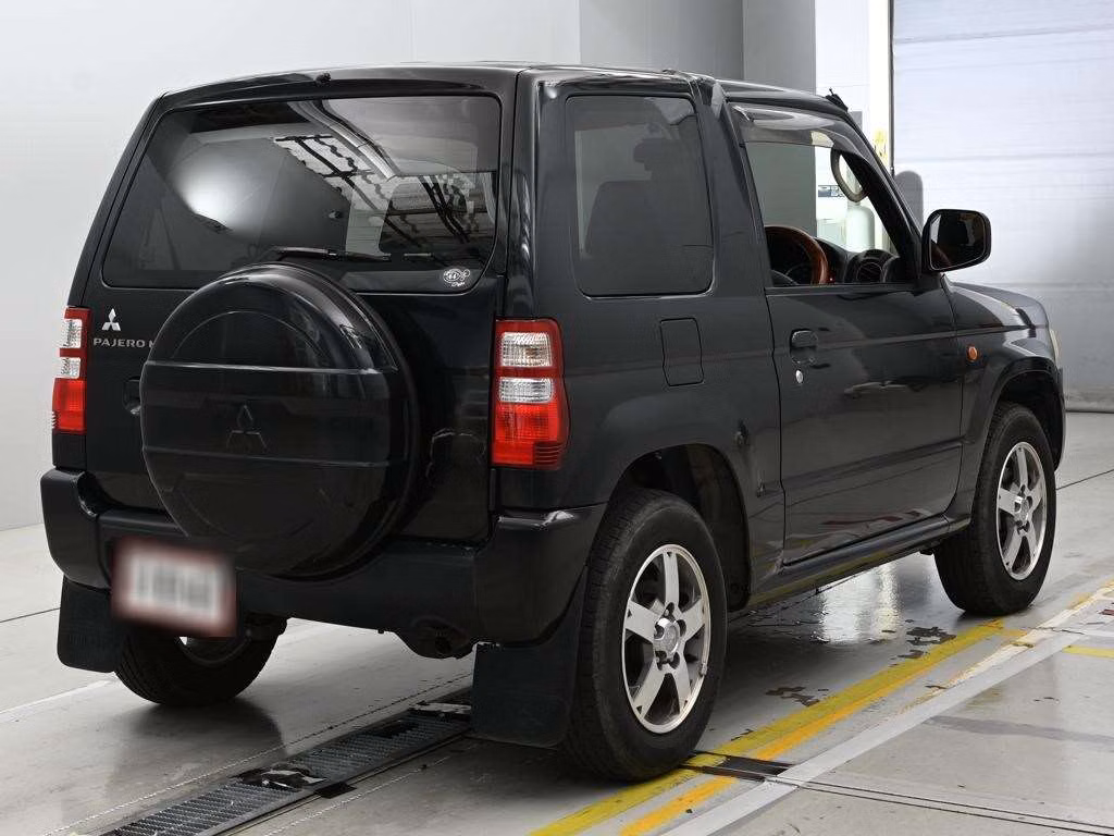 MITSUBISHI PAJERO MINI