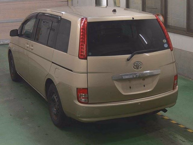 TOYOTA ISIS