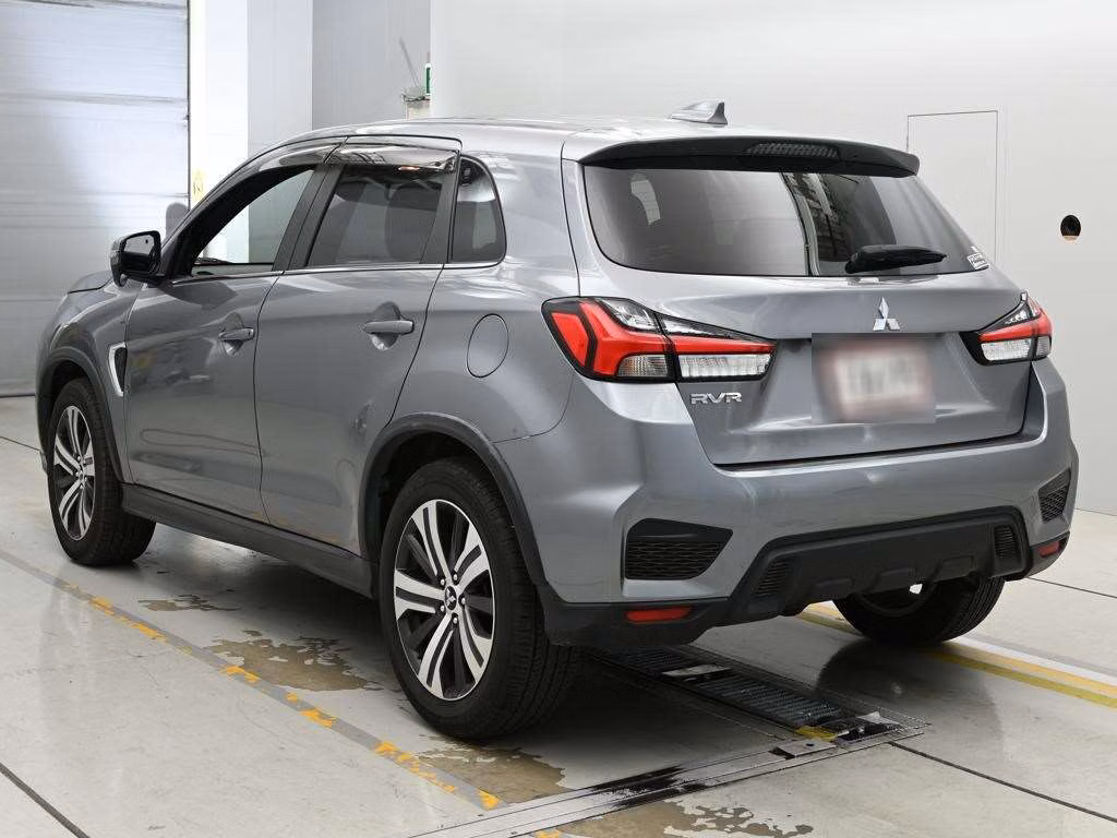 MITSUBISHI RVR
