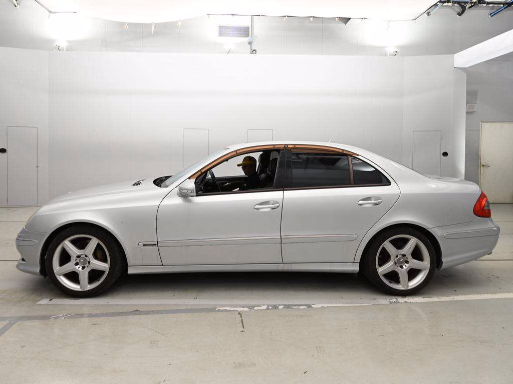 MERCEDES-BENZ E-CLASS