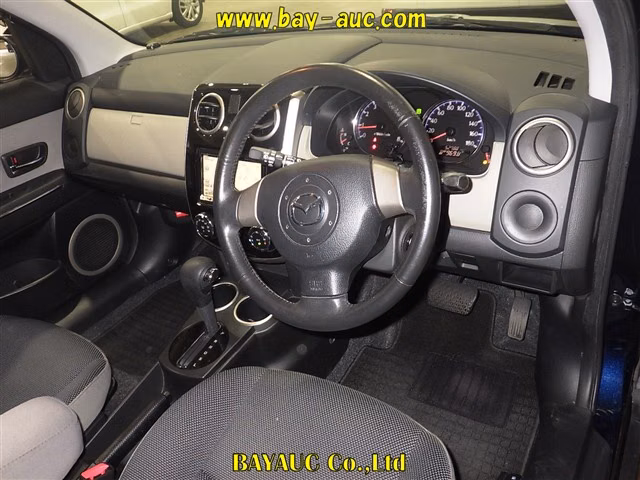 MAZDA VERISA