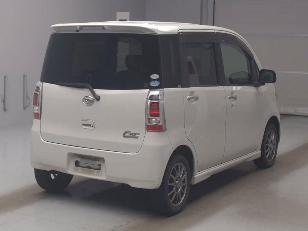 DAIHATSU TANTO EXE