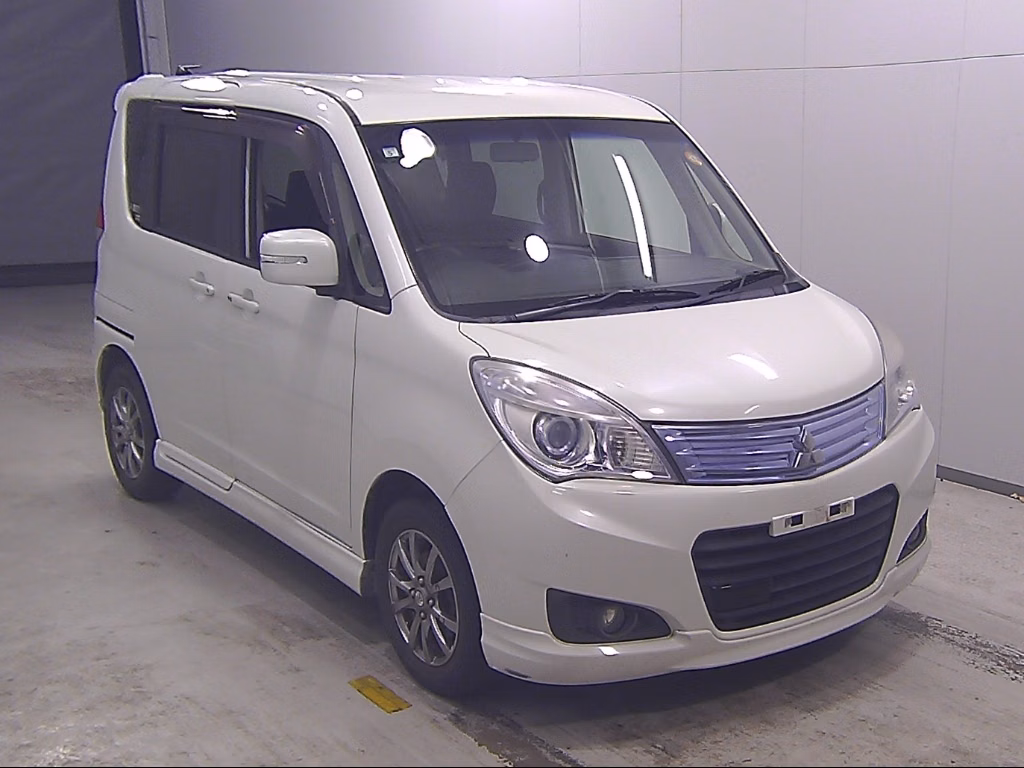 MITSUBISHI DELICA D:2