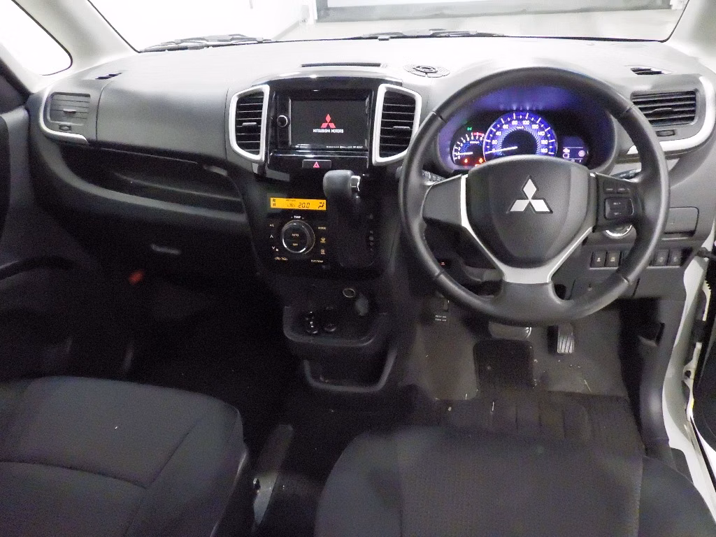 MITSUBISHI DELICA D:2