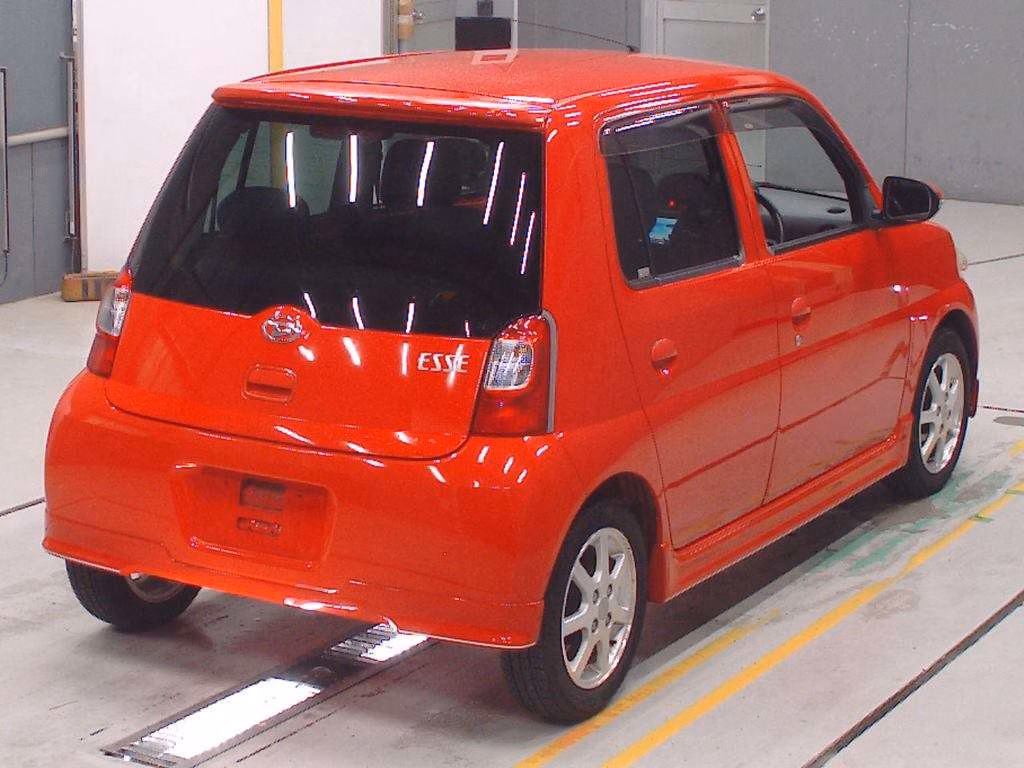 DAIHATSU ESSE