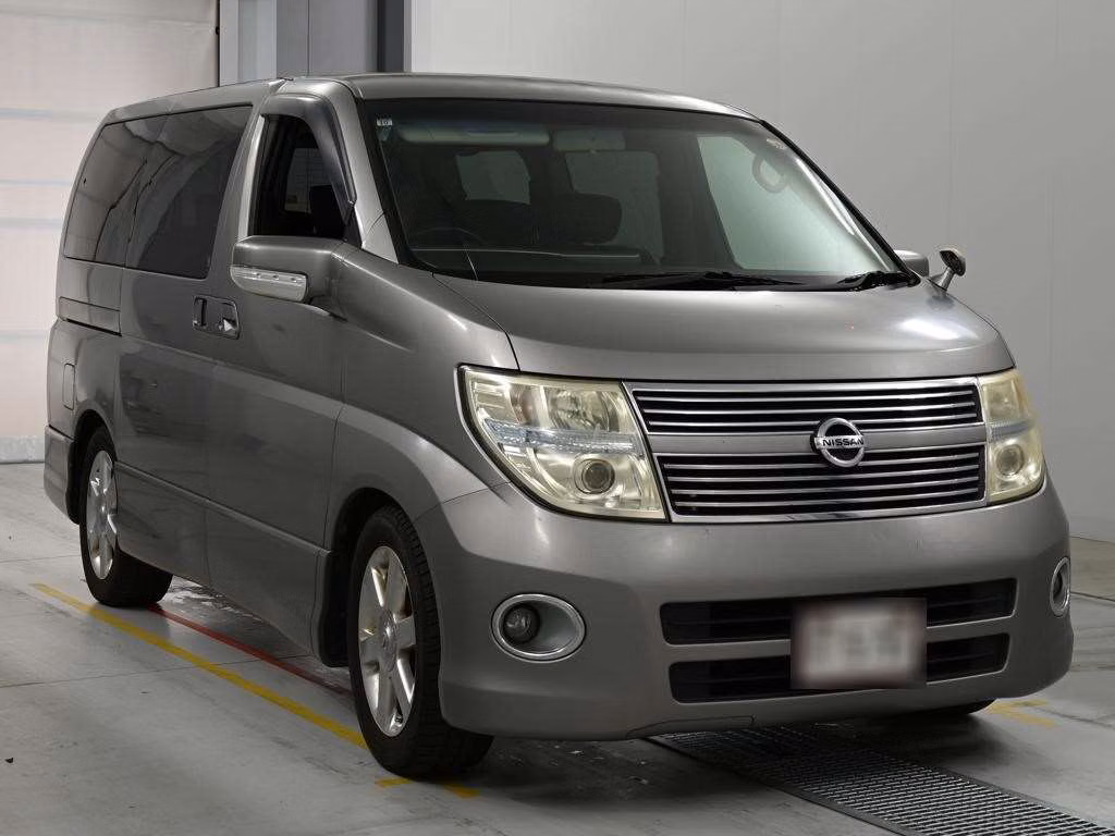 NISSAN ELGRAND