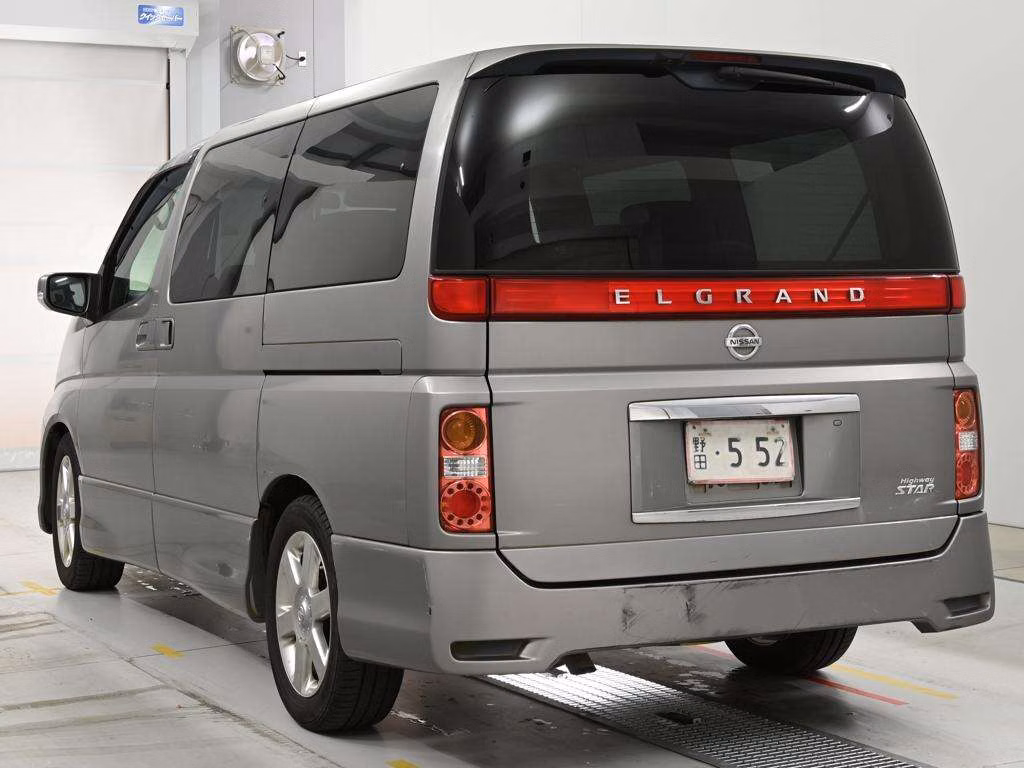 NISSAN ELGRAND