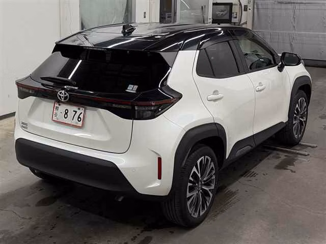 TOYOTA YARIS CROSS