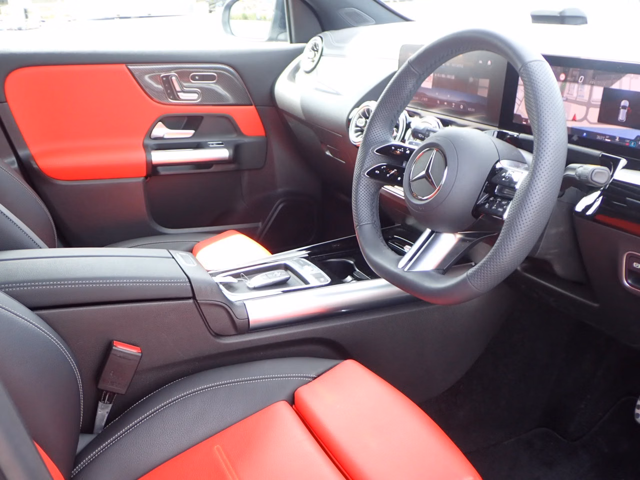 MERCEDES-BENZ GLA-CLASS