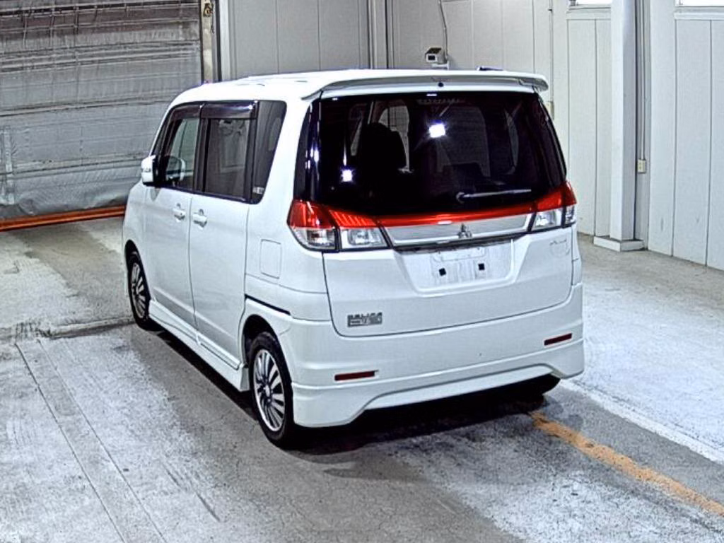MITSUBISHI DELICA D:2