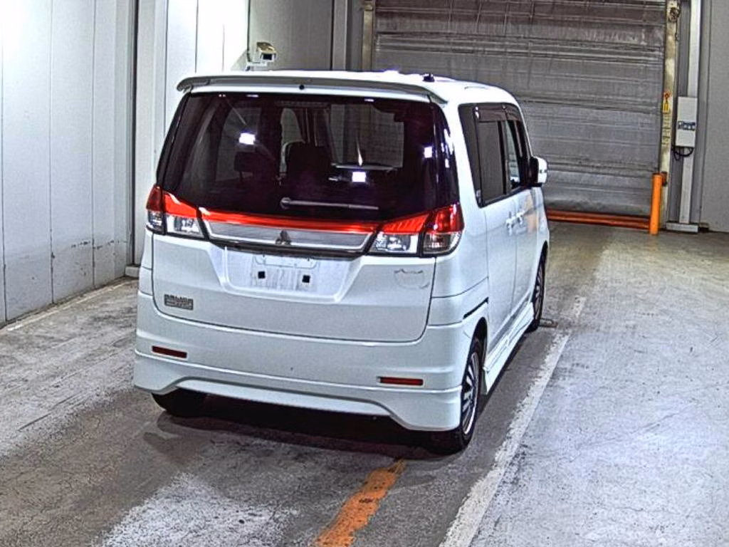 MITSUBISHI DELICA D:2