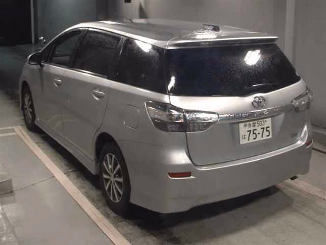 TOYOTA WISH