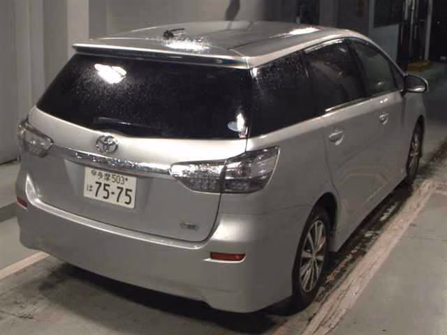 TOYOTA WISH