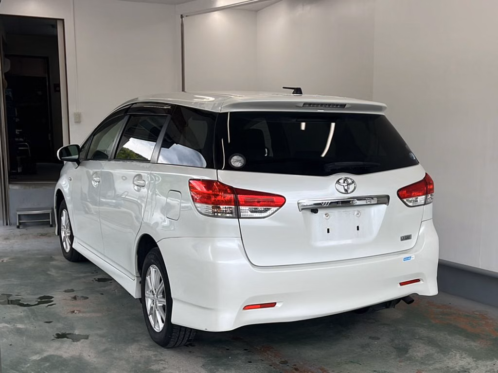TOYOTA WISH