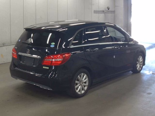 MERCEDES-BENZ B-CLASS