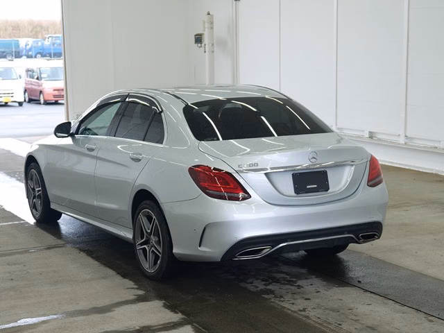 MERCEDES-BENZ C-CLASS
