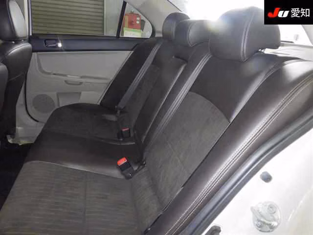 MITSUBISHI GALANT FORTIS