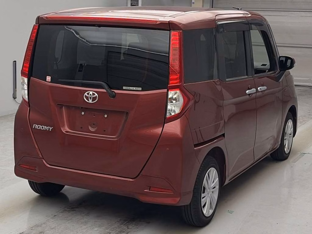 TOYOTA ROOMY