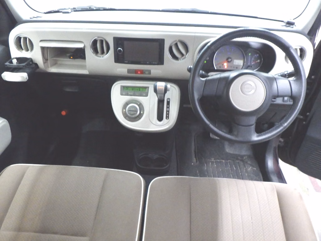 DAIHATSU MIRA COCOA