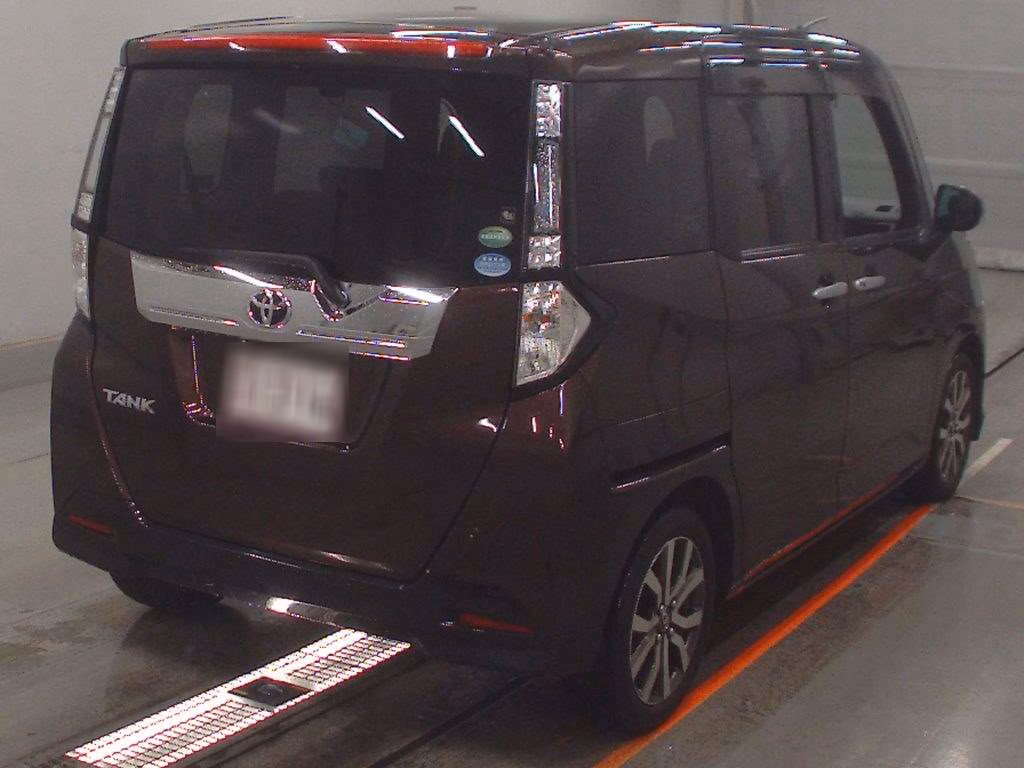 TOYOTA TANK